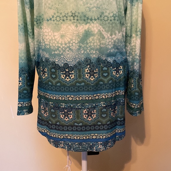 One World top - Picture 11 of 15